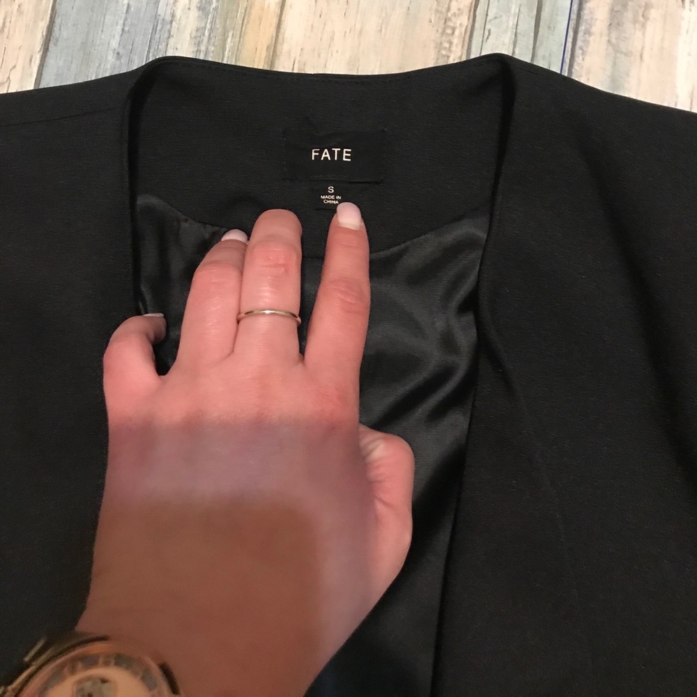 ❗️Black FATE Blazer Size Small - Picture 3 of 4